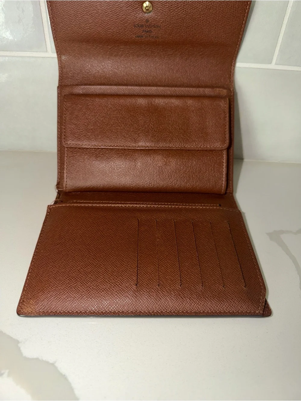 Louis Vuitton Wallet - Picture 8 of 13